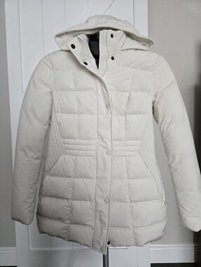 LANDS END Women's Cream Quilted Puffer Jacket with Hood XS